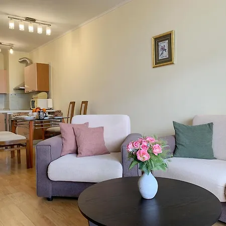 Apartman Prostor - Pool & 50m Away