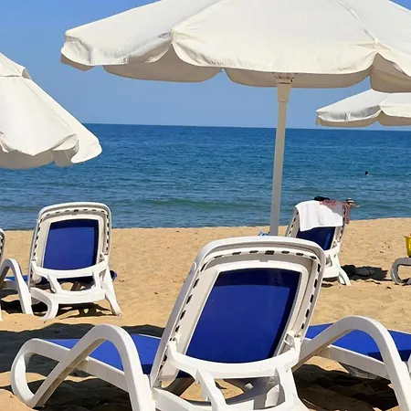 Prostor - Pool & 50m Away Apartman