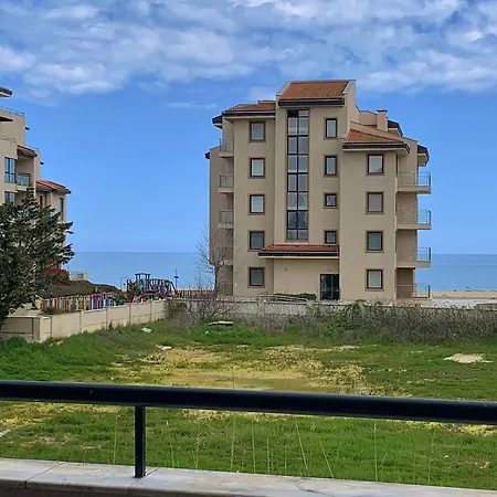 Prostor - Pool & 50m Away Apartman